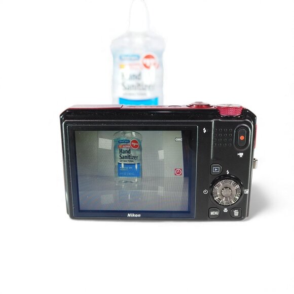 Nikon CoolPix S9100 12.1MP Compact Digital Camera Bundle - Red - Tested - Picture 10 of 11